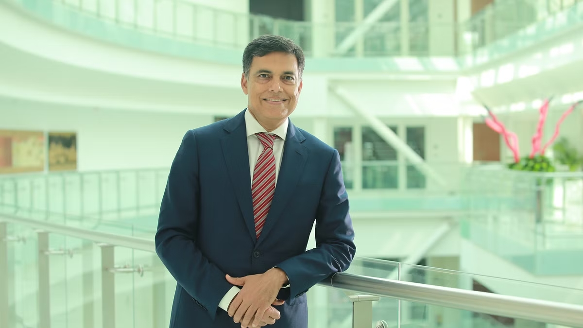 From Engineer to Industry Titan: Sajjan Jindal Forges India’s Steel Renaissance